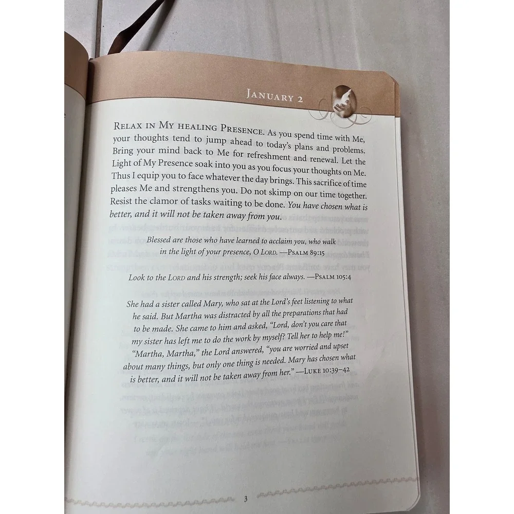 Jesus Calling 365 Day Devotional Sarah Young Brown‎ Faux Leather Deluxe Edition